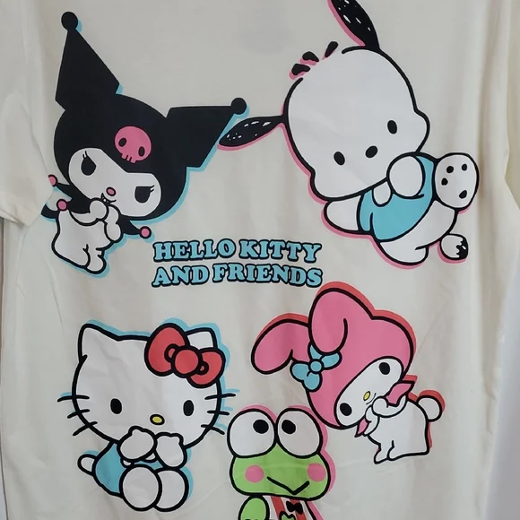 Hello Kitty White Short Sleeve Tee with Cartoon Design - Picture 2 of 4